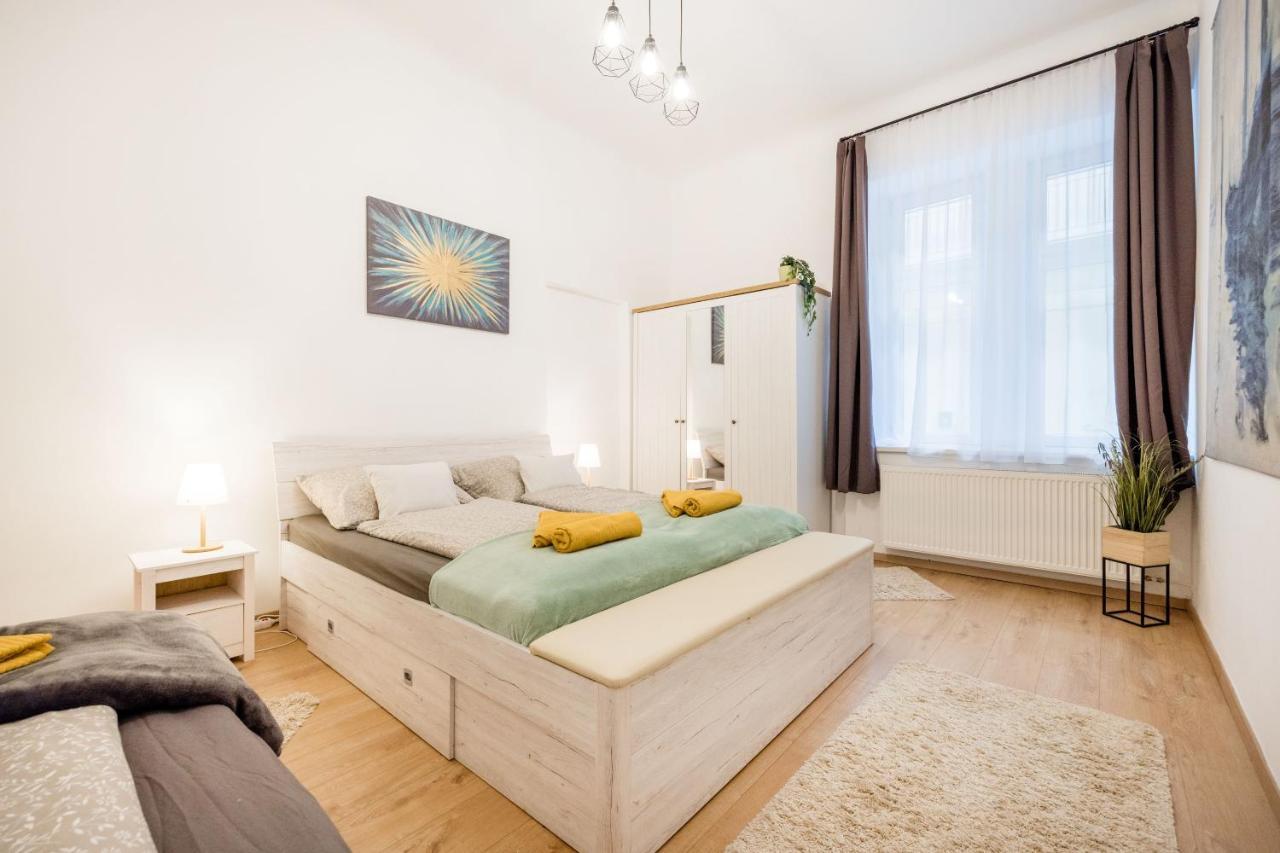 Izabella Apartment Budapest Esterno foto